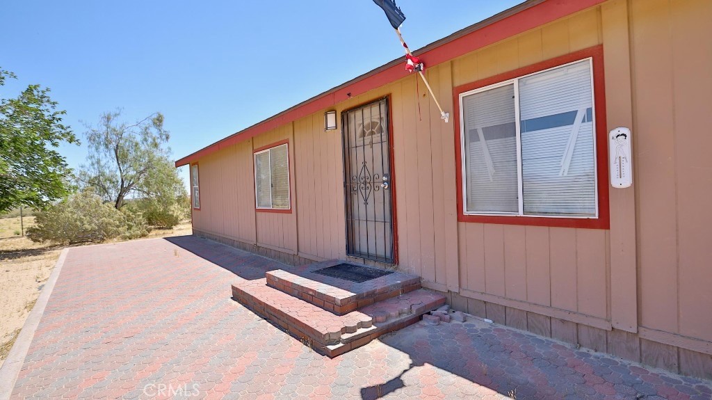 9351 Camp Rock Road Lucerne Valley, CA 92356 - Photo 2 of 7