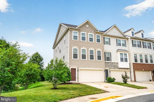$3,400 | 24821 Mason Dale Terrace, Chantilly, VA 20152