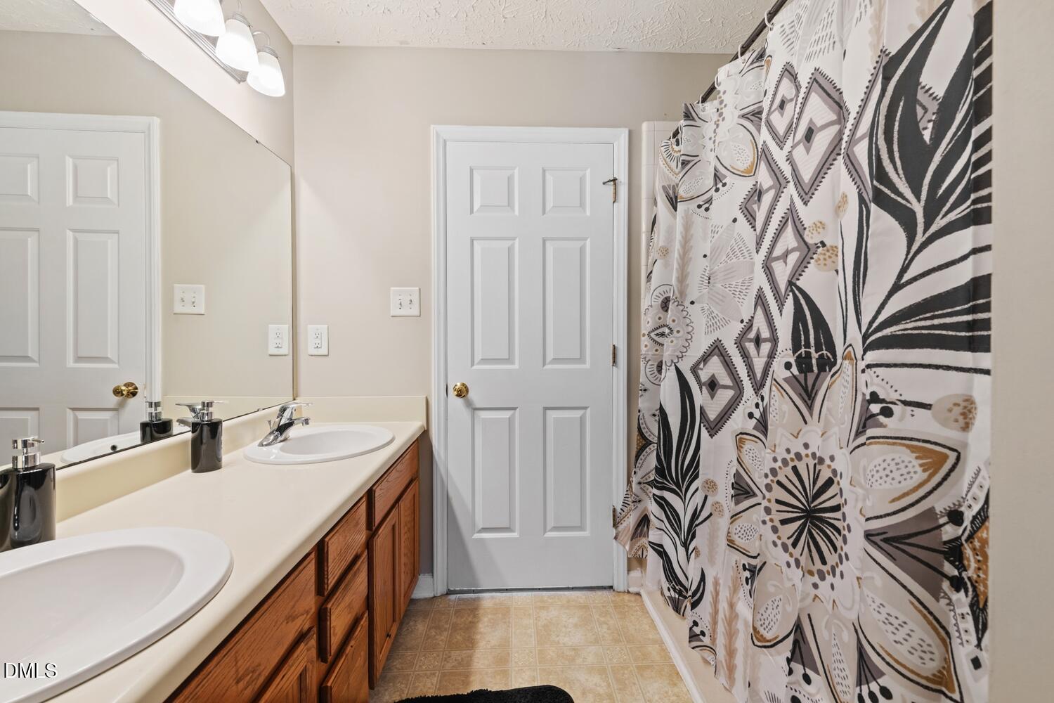 4236 Tensity Drive Raleigh, NC 27604 - Photo 17 of 37 017