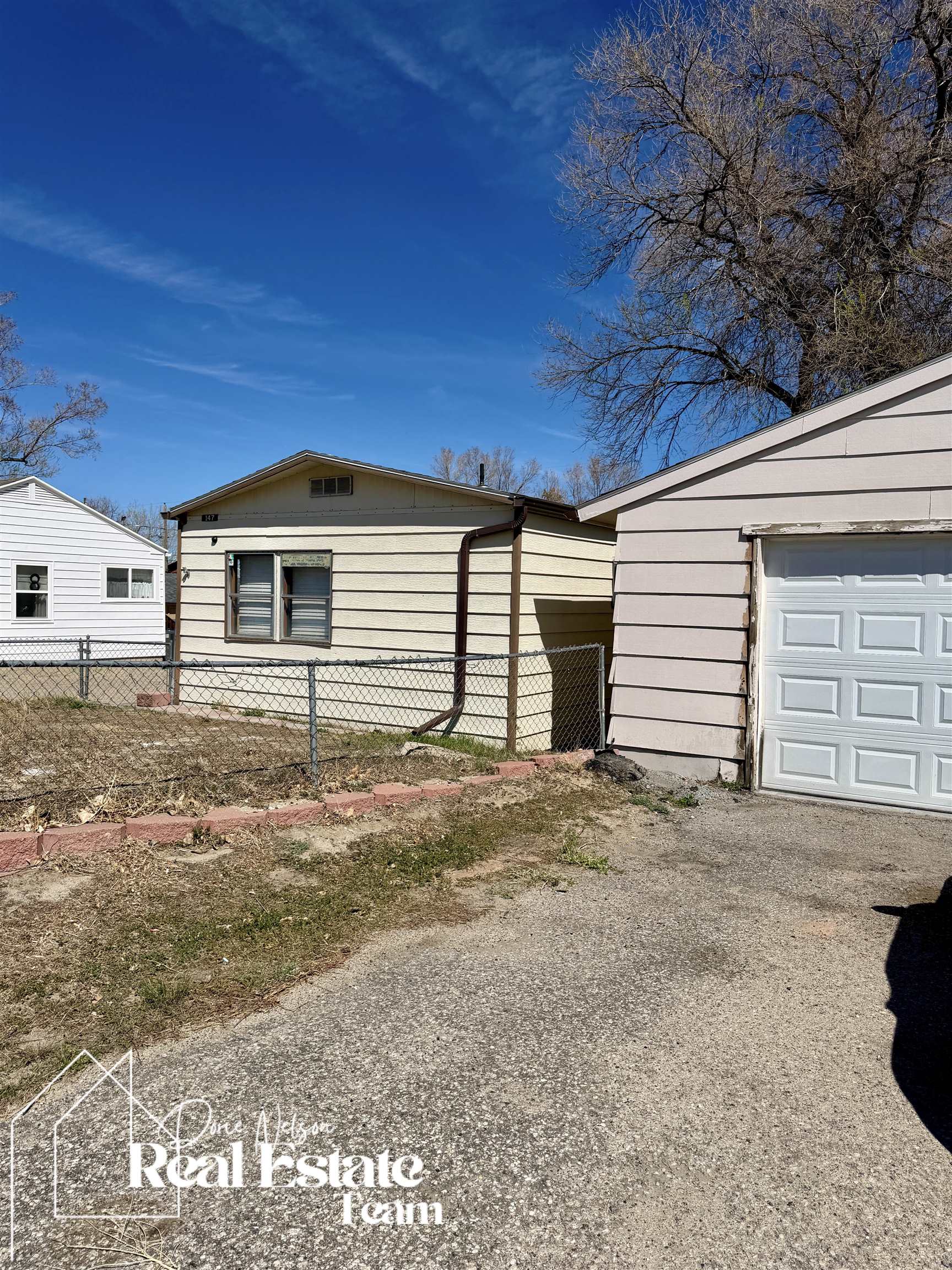 147 South 4th Avenue Mills, WY 82604 - Photo 3 of 27
