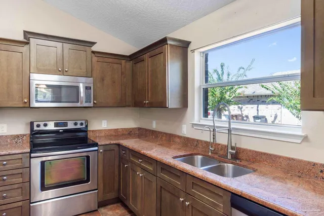 $476,500 | 2736 Noah Jordan Road, Navarre, FL 32566