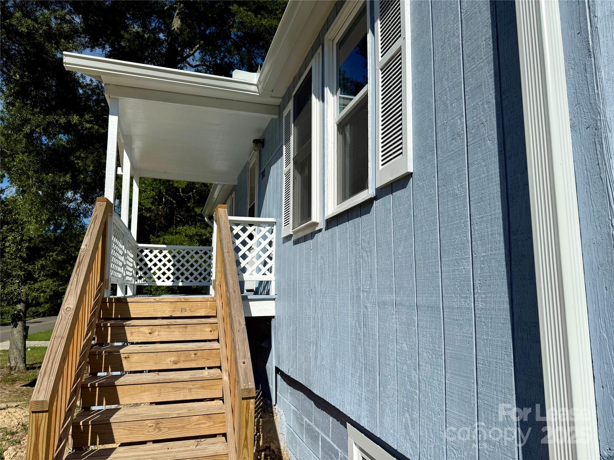 1902 West 5th Avenue, Unit B Gastonia, NC 28052 - Photo 4 of 25 a view of balcony