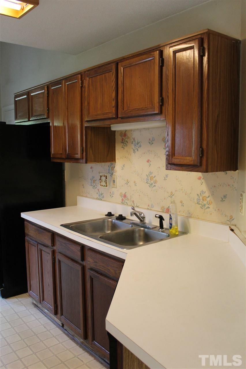 4228 Birmingham Way Raleigh, NC 27604 - Photo 6 of 24 Gallery Image 6