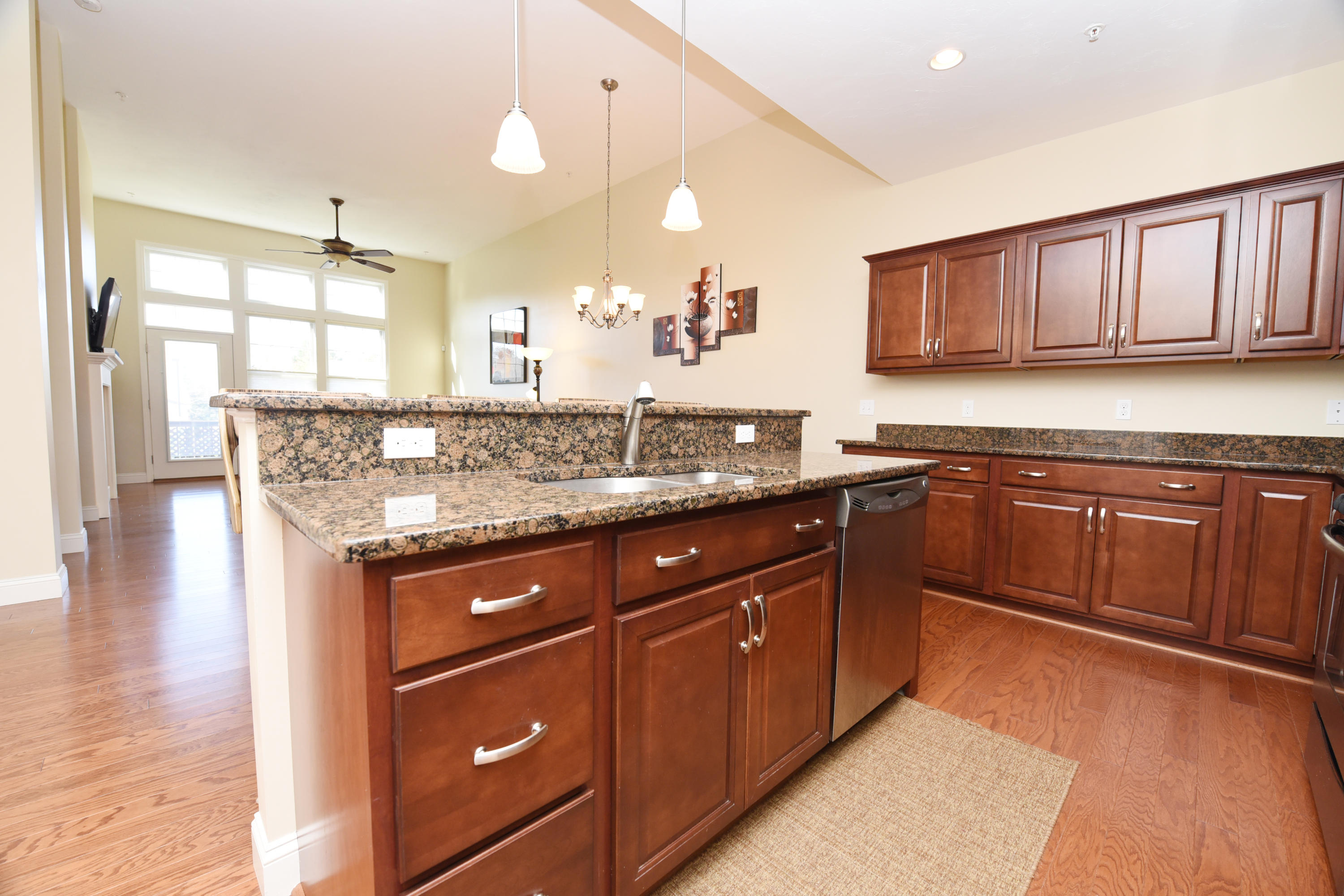 22 Twin Oaks Drive Mashpee, MA 02649 - Photo 4 of 41 8BC30C4F-B79D-45A7-A6B0-AEA867D5A87C