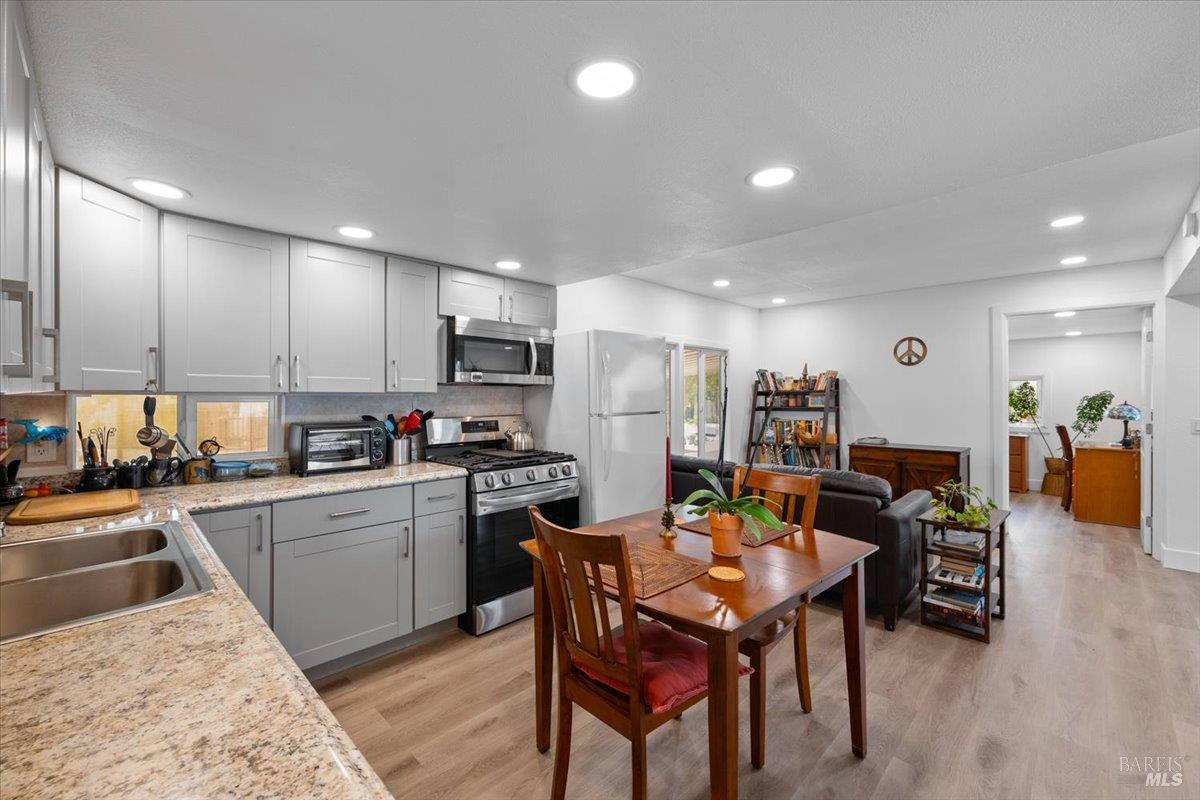 63 Arthur Drive Santa Rosa, CA 95403 - Photo 13 of 24