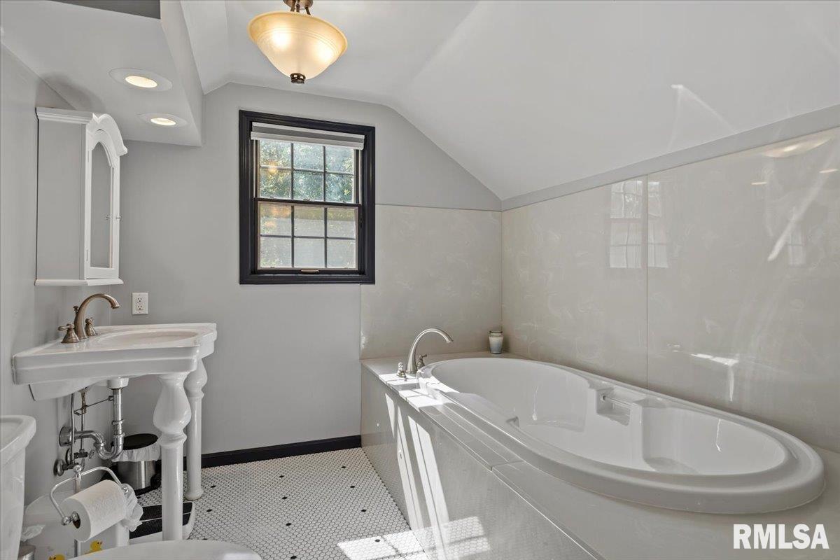 50 West Hazel Dell Lane Springfield, IL 62703 - Photo 54 of 73