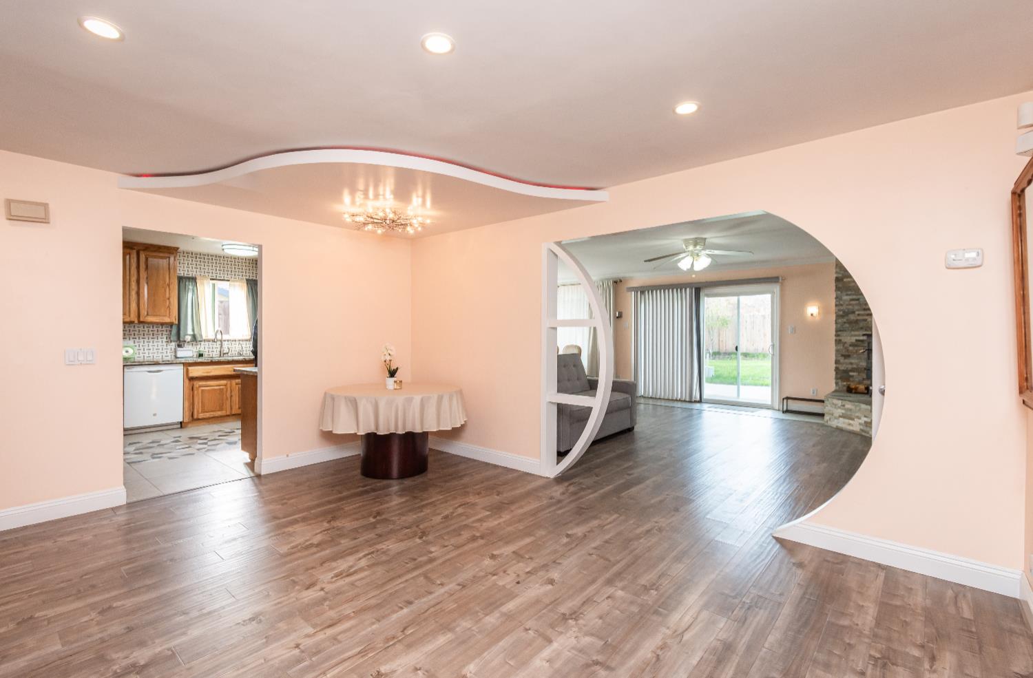 6851 Aleta Way Sacramento, CA 95842 - Photo 10 of 45