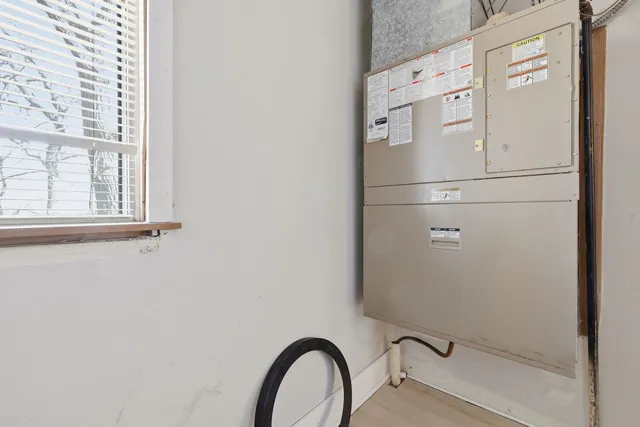 $2,100 | 4180 Williamsburg Court, Unit 301, Glenview, IL 60025