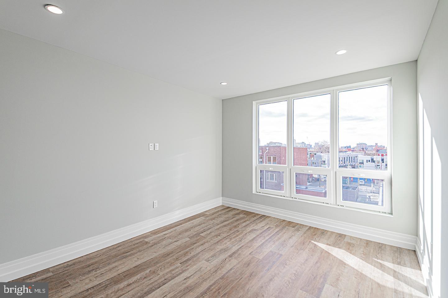 526 Brown Street, Unit 206 Philadelphia, PA 19123 - Photo 13 of 27