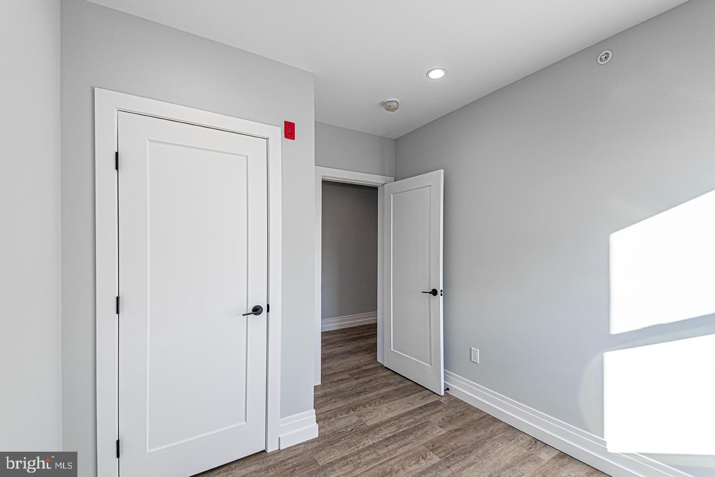 526 Brown Street, Unit 206 Philadelphia, PA 19123 - Photo 18 of 27