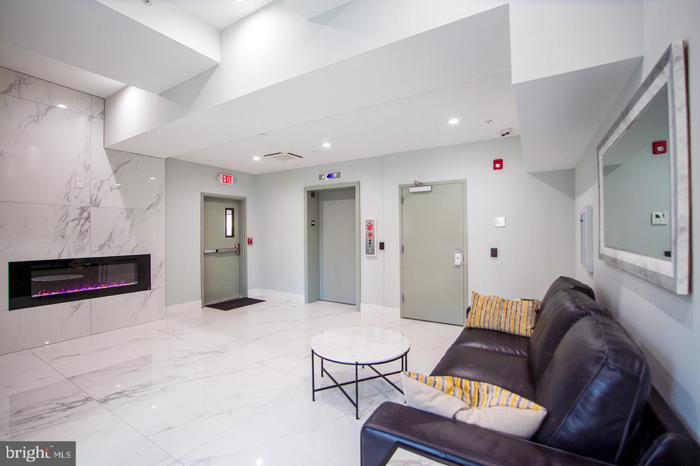 526 Brown Street, Unit 206 Philadelphia, PA 19123 - Photo 23 of 27