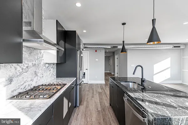 $2,975 | 526 Brown Street, Unit 206, Philadelphia, PA 19123