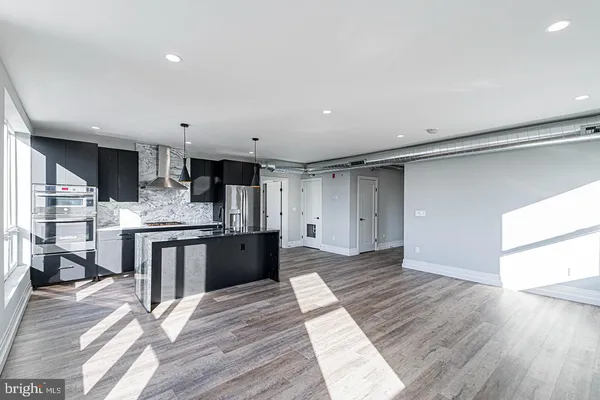 $2,975 | 526 Brown Street, Unit 206, Philadelphia, PA 19123