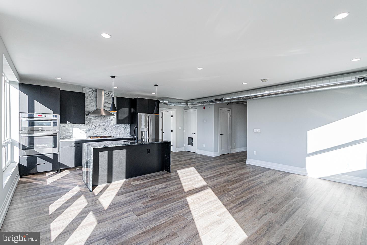 526 Brown Street, Unit 206 Philadelphia, PA 19123 - Photo 6 of 27