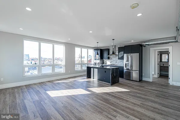$2,975 | 526 Brown Street, Unit 206, Philadelphia, PA 19123
