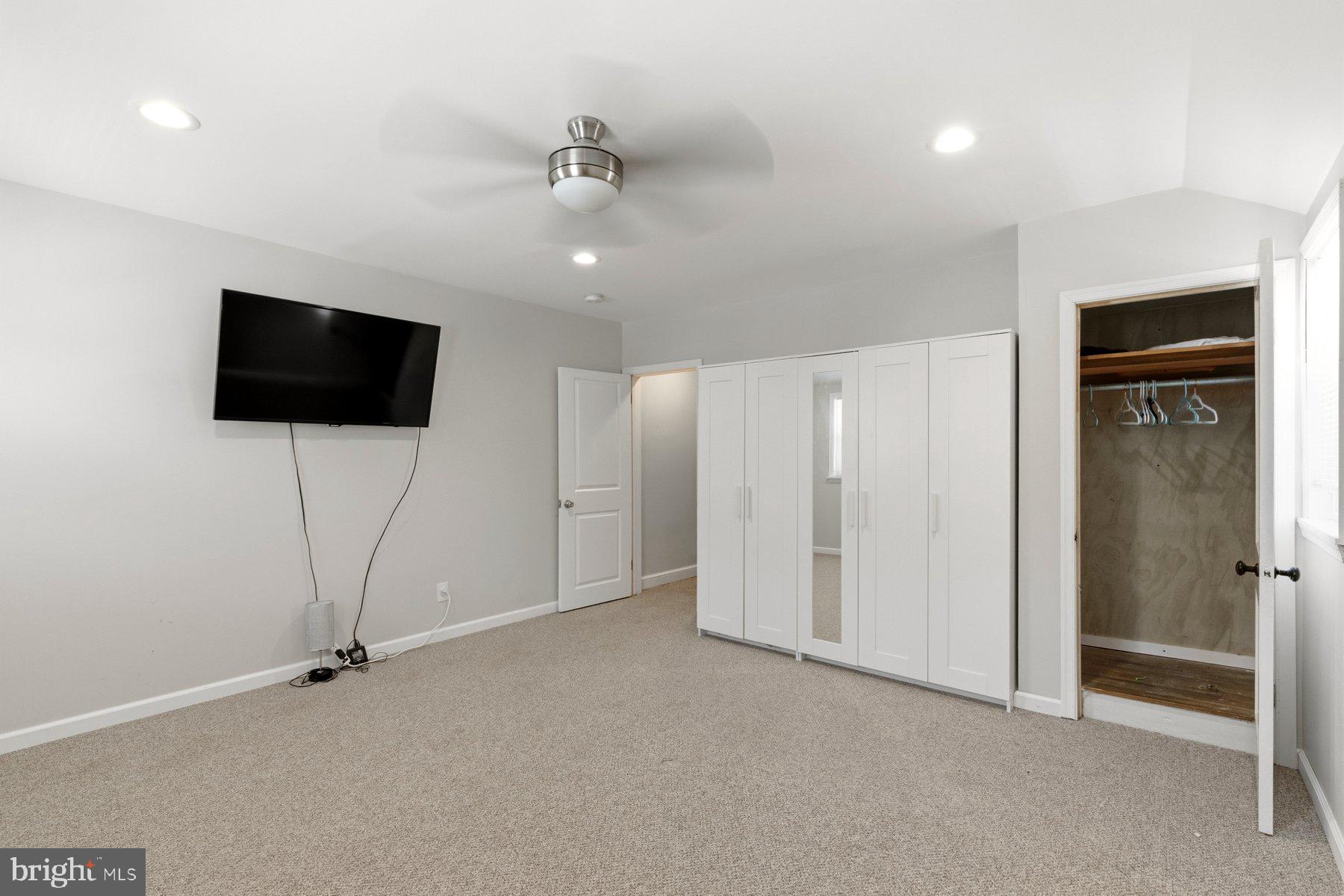 8530 Oakleigh Road Parkville, MD 21234 - Photo 13 of 22