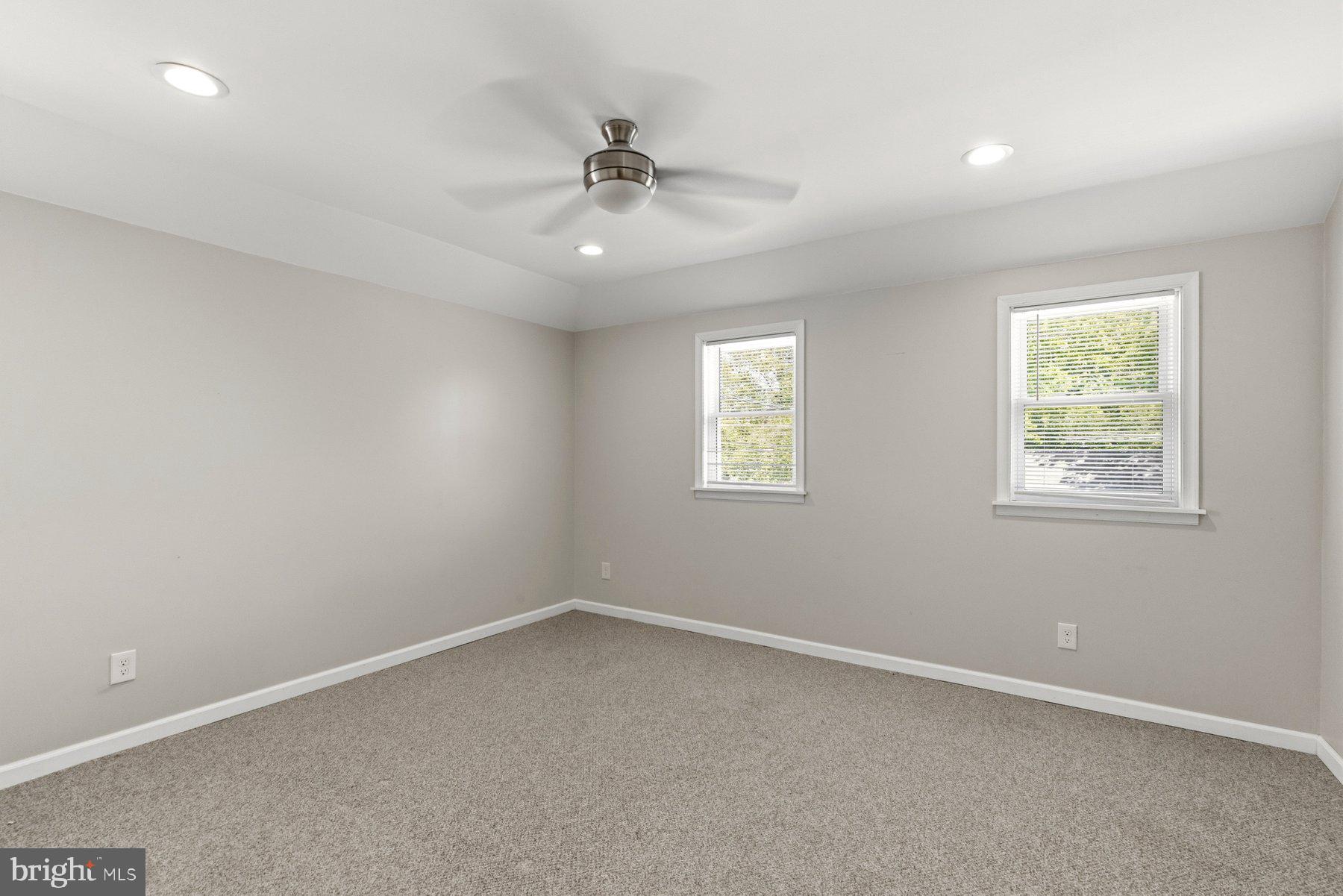 8530 Oakleigh Road Parkville, MD 21234 - Photo 14 of 22