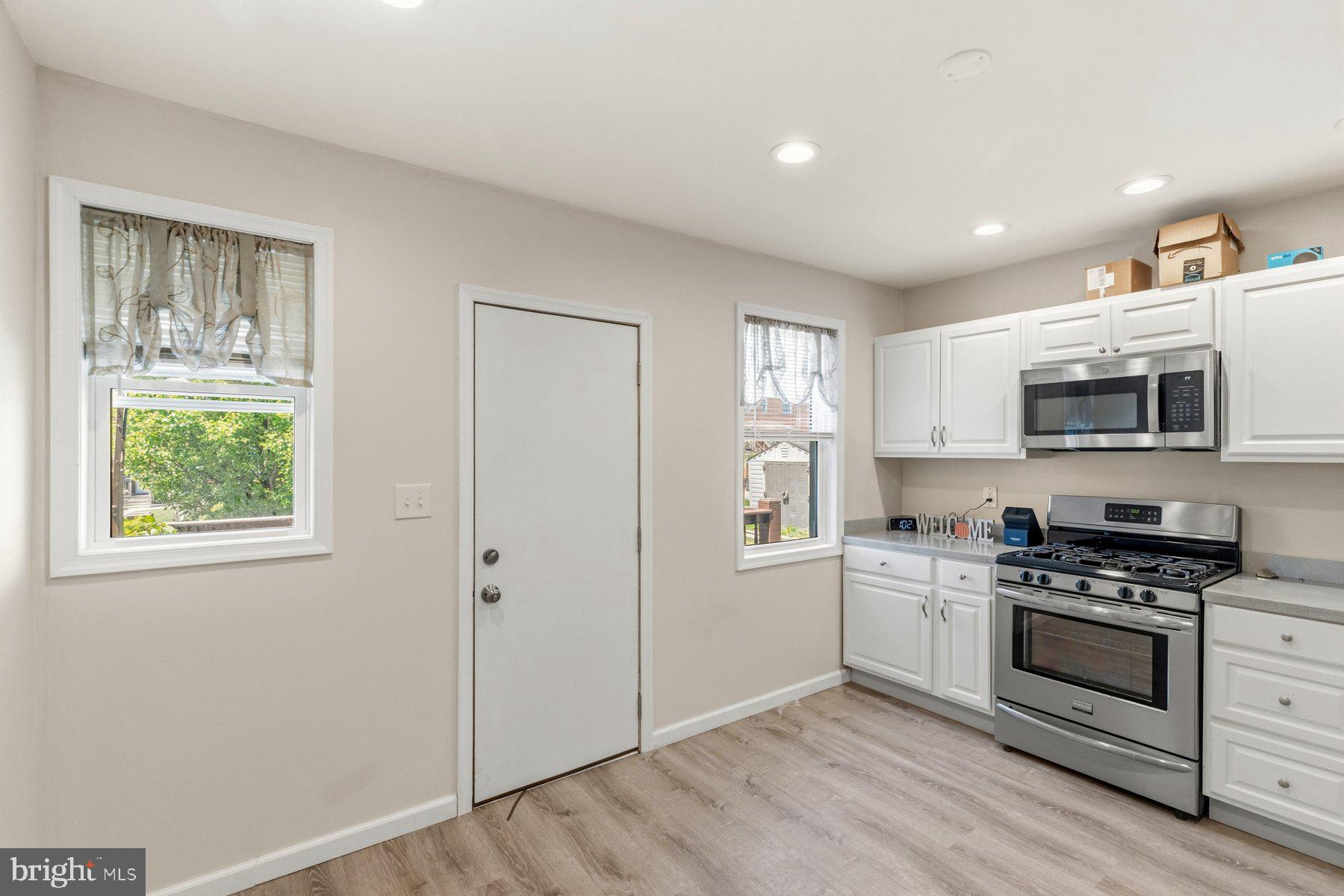 8530 Oakleigh Road Parkville, MD 21234 - Photo 8 of 22