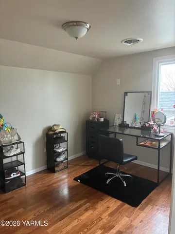 $319,000 | 303 Ave G, Grandview, WA 98930