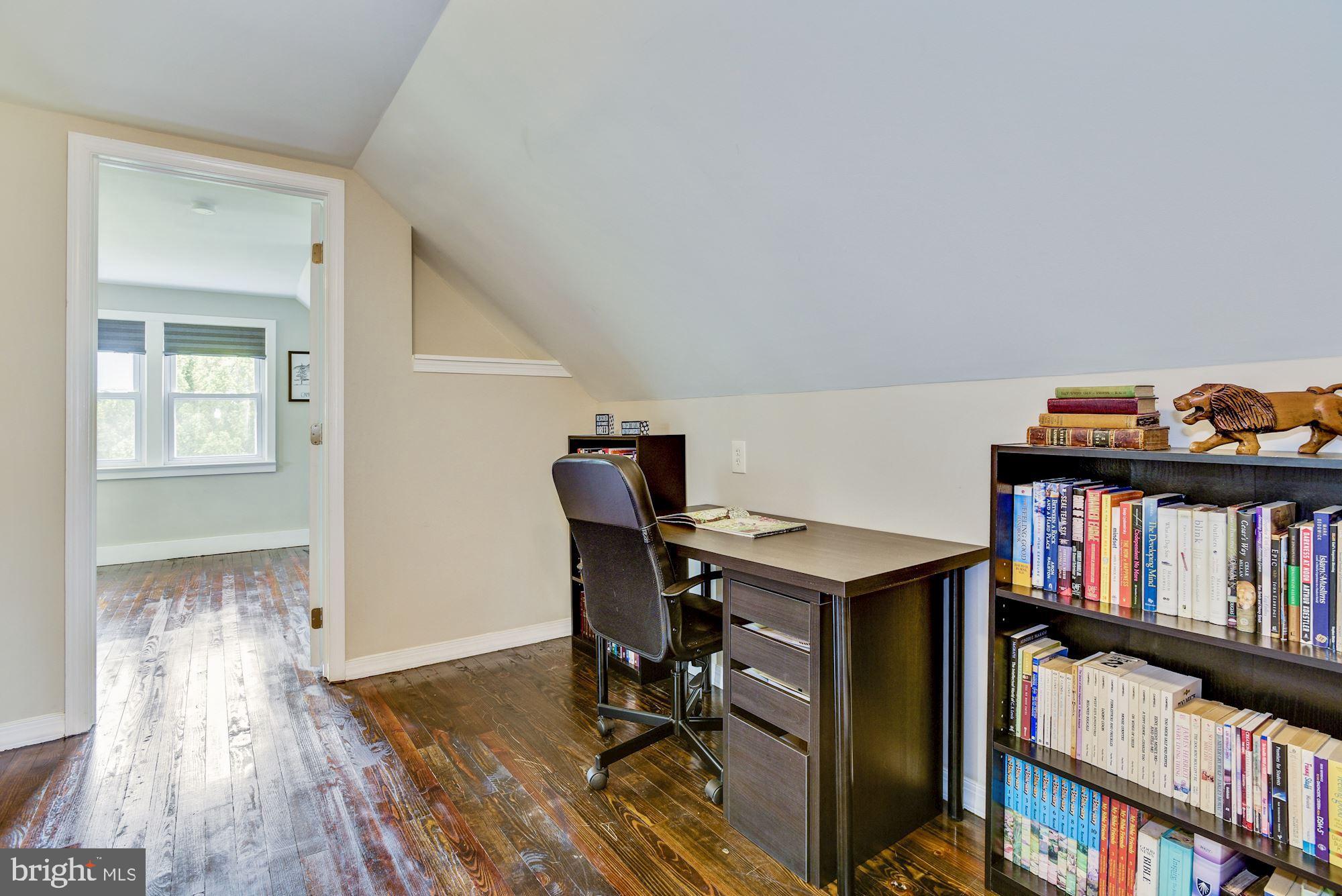 110 North Dupont Road Carneys Point, NJ 08069 - Photo 25 of 34 Bonus Room/Office (Upstairs)
