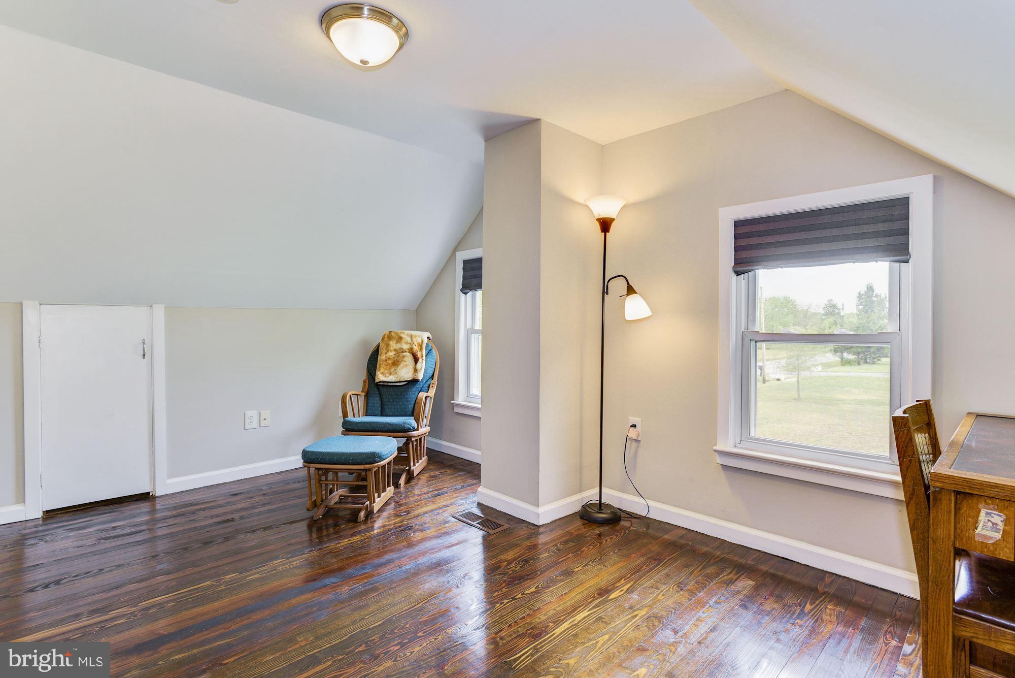 110 North Dupont Road Carneys Point, NJ 08069 - Photo 26 of 34 Bonus Room/Office (Upstairs)
