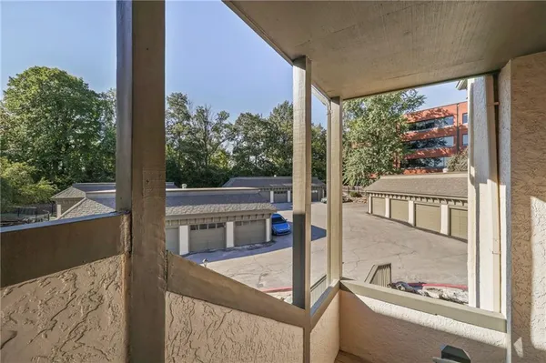 $125,000 | 301 East Partridge Avenue, Unit K, Independence, MO 64055