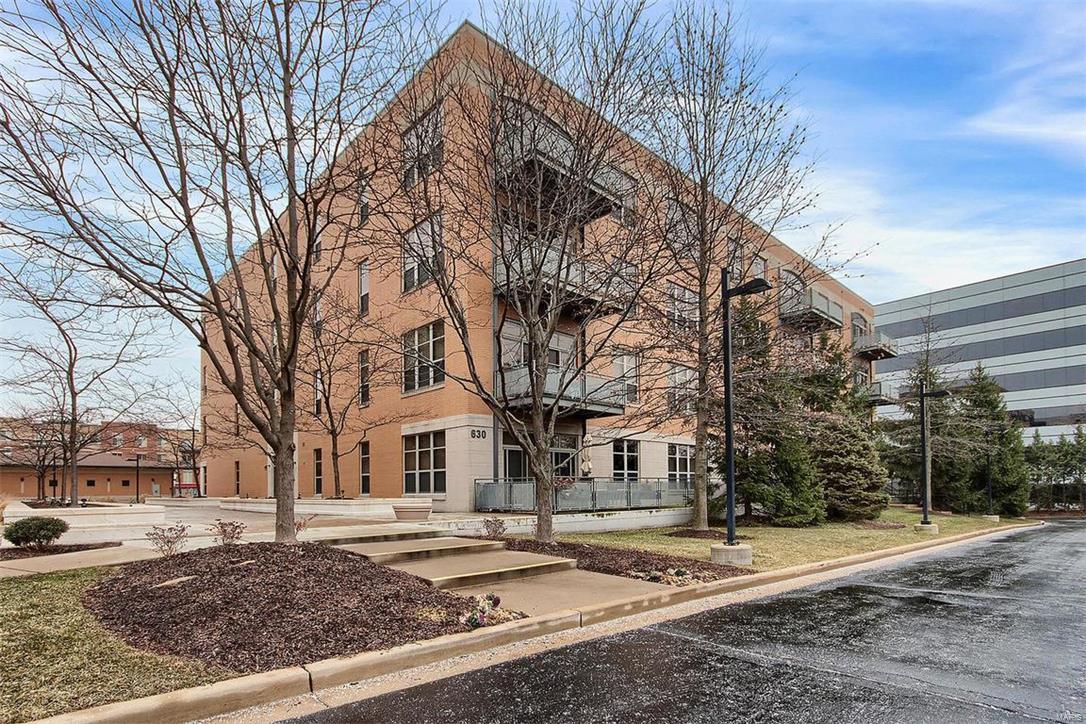 630 Emerson Road, Unit 101 St. Louis, MO 63141 - Photo 1 of 26