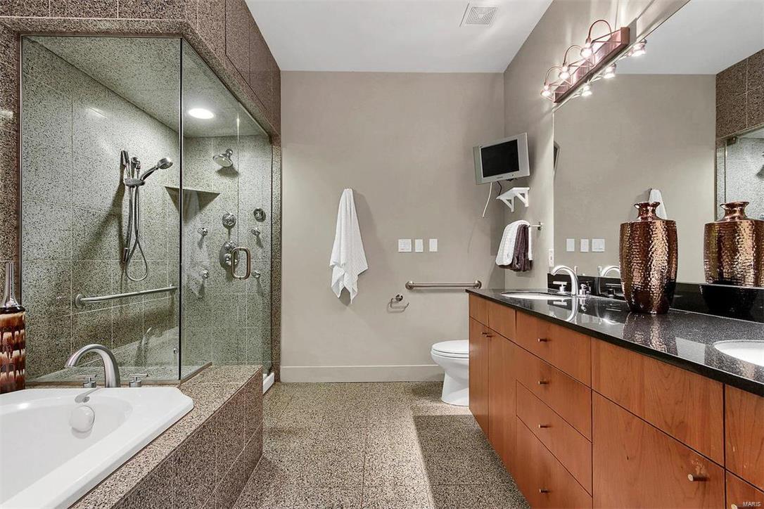 630 Emerson Road, Unit 101 St. Louis, MO 63141 - Photo 18 of 26