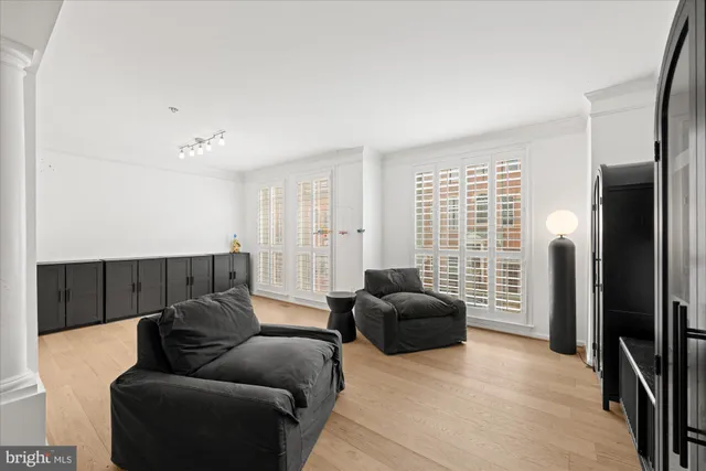 $915,000 | 4919 Barbour Drive, Alexandria, VA 22304