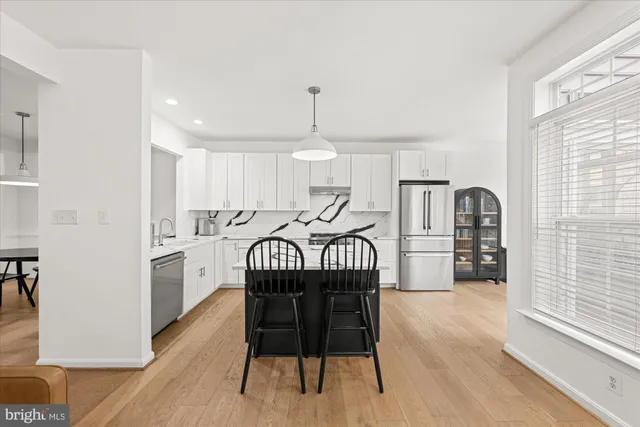 $915,000 | 4919 Barbour Drive, Alexandria, VA 22304