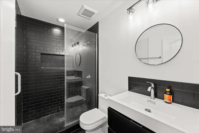 $915,000 | 4919 Barbour Drive, Alexandria, VA 22304