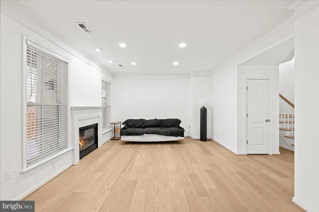 $915,000 | 4919 Barbour Drive, Alexandria, VA 22304