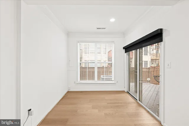 $915,000 | 4919 Barbour Drive, Alexandria, VA 22304