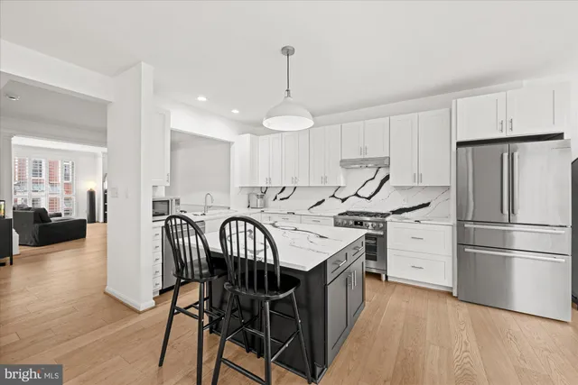 $915,000 | 4919 Barbour Drive, Alexandria, VA 22304