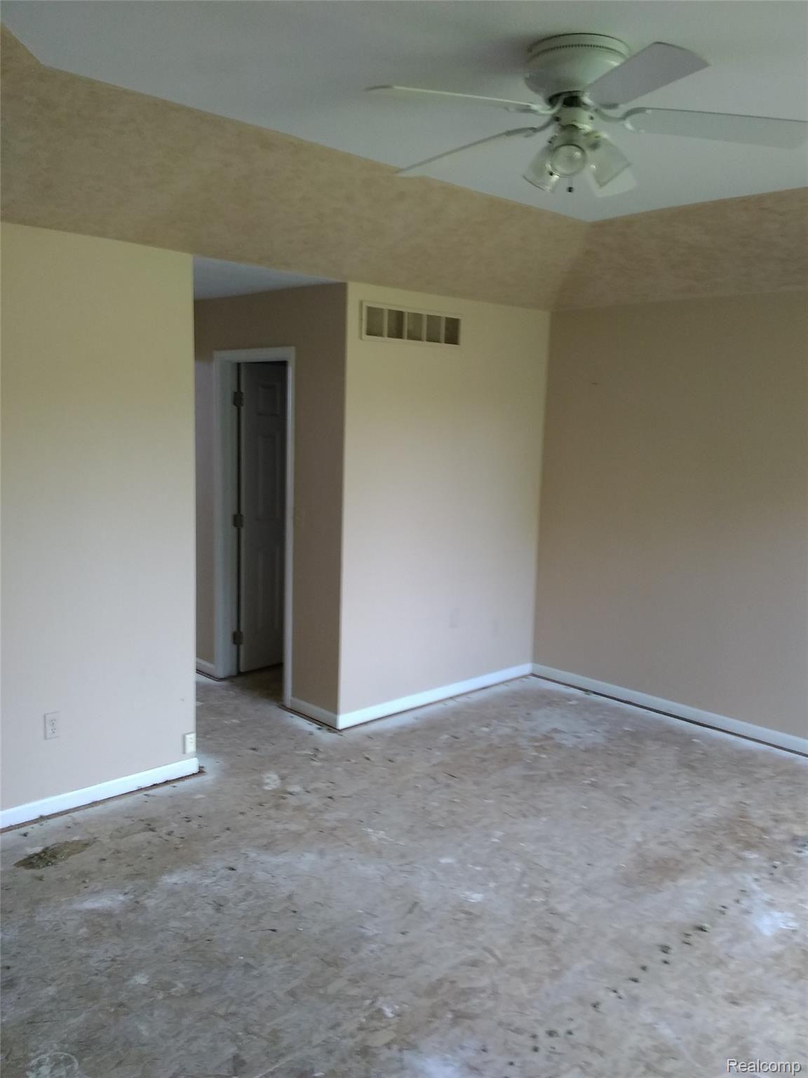 13252 Exeter Road Carleton, MI 48117 - Photo 13 of 43 P_20190924_141408.jpg