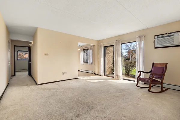 $145,000 | 9960 Franchesca Court, Unit 1D, Orland Park, IL 60462
