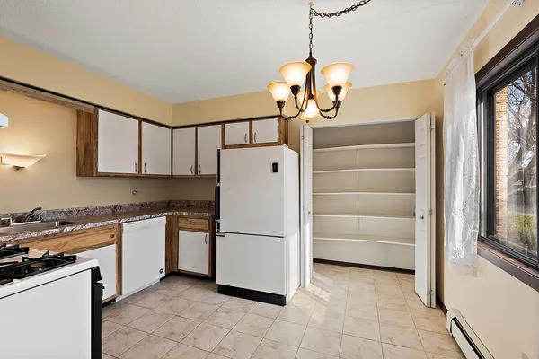 $145,000 | 9960 Franchesca Court, Unit 1D, Orland Park, IL 60462