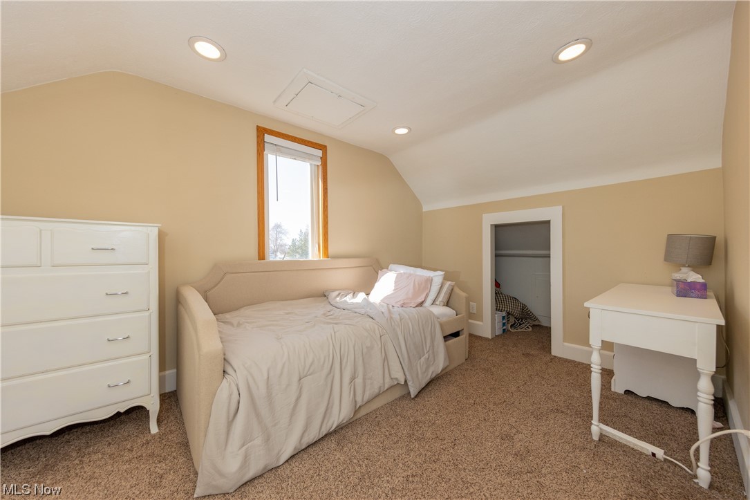 1603 Roselawn Road Cleveland, OH 44124 - Photo 25 of 35 Gallery Image 25