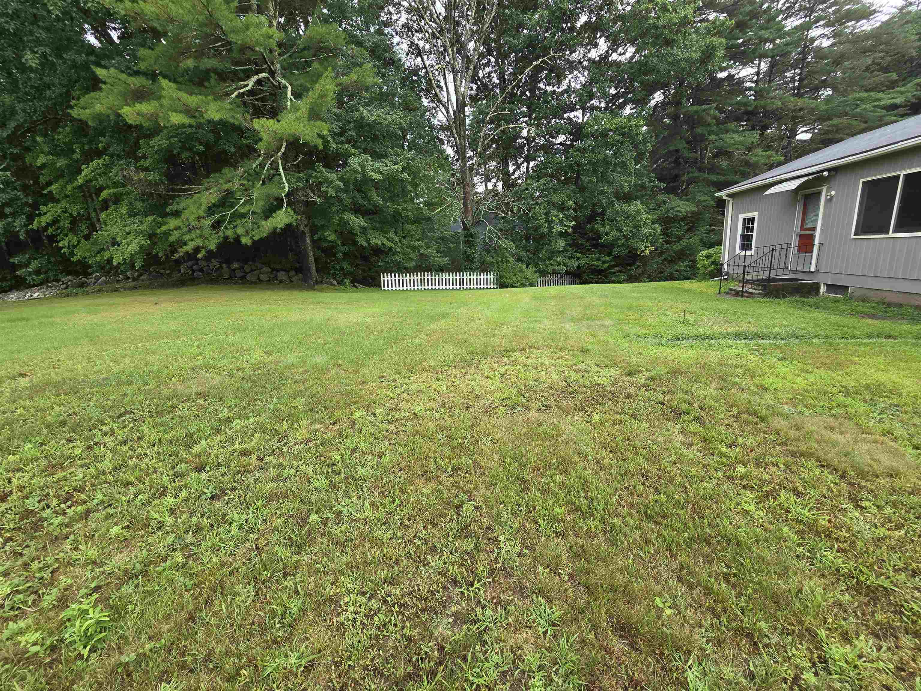 98 Chester Road Raymond, NH 03077 - Photo 10 of 34 Gallery Image 10