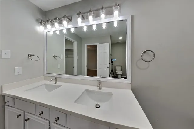 $2,050 | 12822 Careywood Drive, Sugar Land, TX 77478