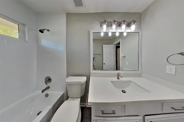 $2,050 | 12822 Careywood Drive, Sugar Land, TX 77478