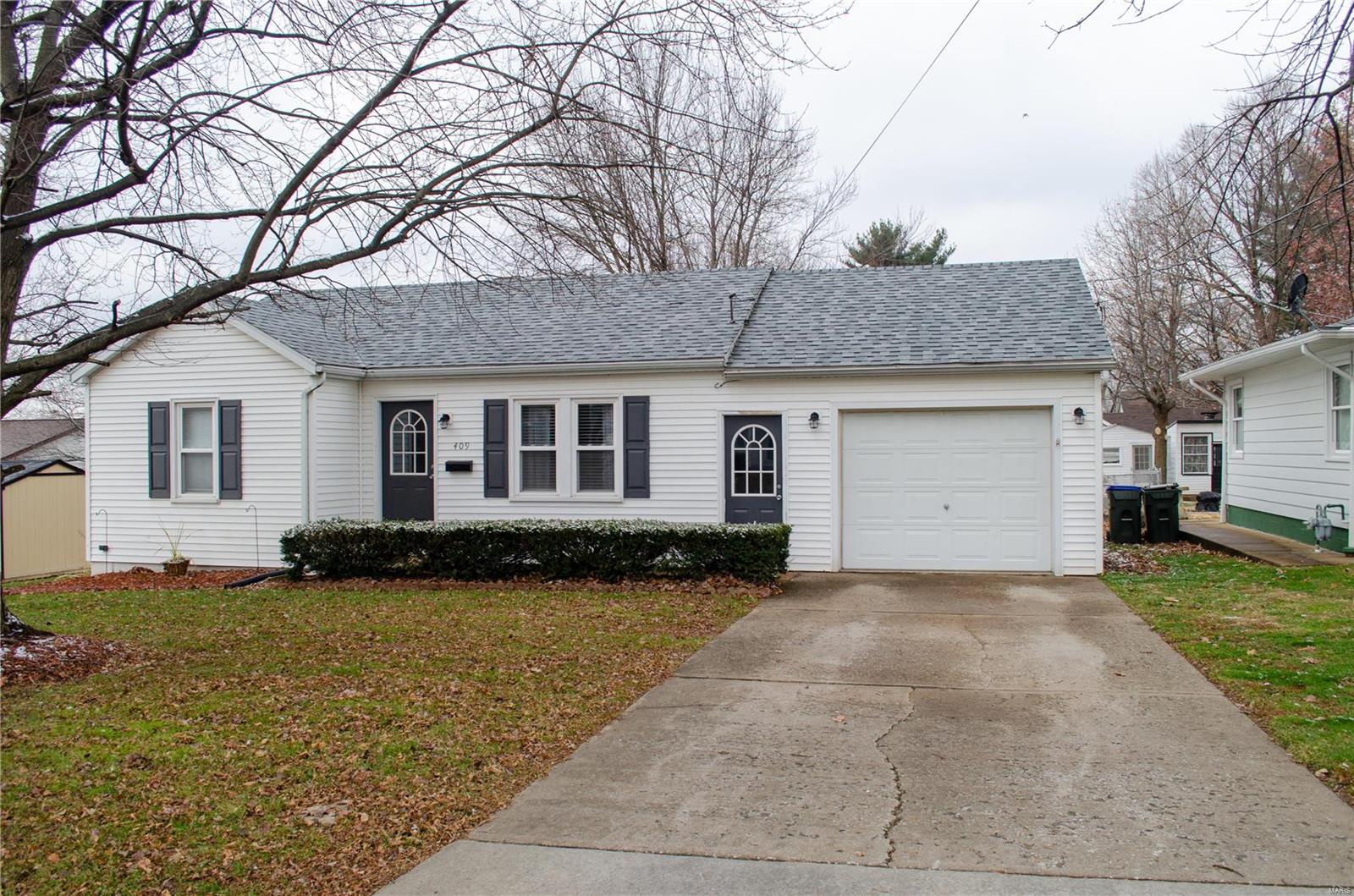 409 Monroe Street Waterloo, IL 62298 - Photo 1 of 25 Gallery Image 1