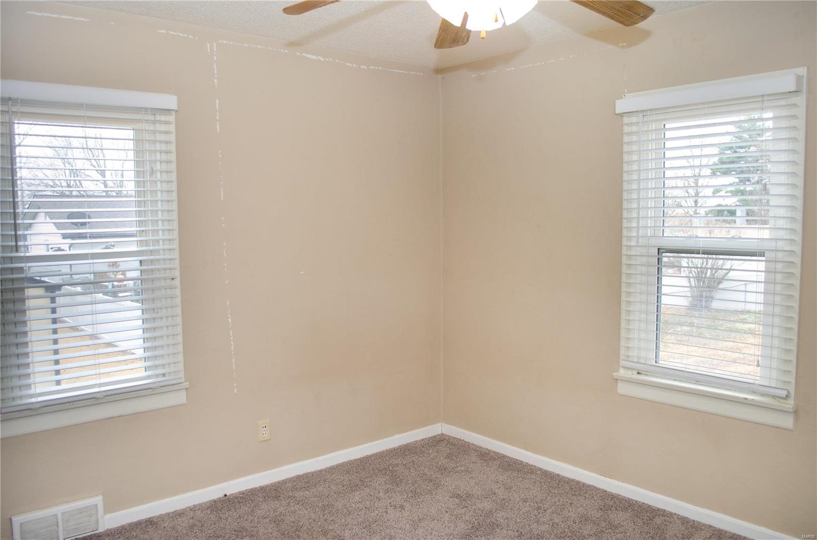 409 Monroe Street Waterloo, IL 62298 - Photo 8 of 25 Gallery Image 8