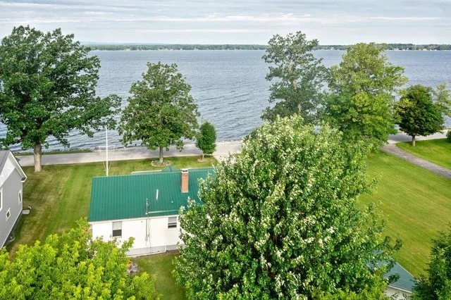$499,900 | 2603 West Shore Road, Isle La Motte, VT 05463