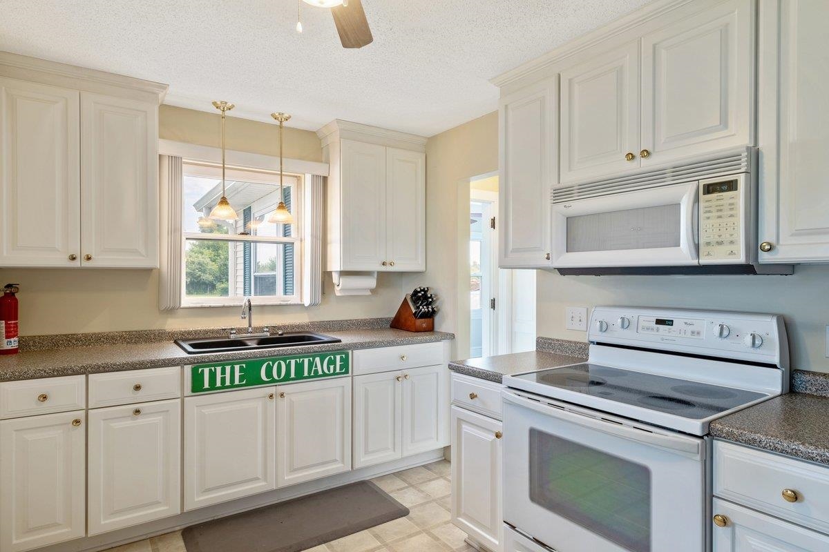 2603 West Shore Road Isle La Motte, VT 05463 - Photo 15 of 34