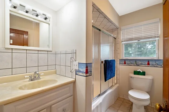 $499,900 | 2603 West Shore Road, Isle La Motte, VT 05463