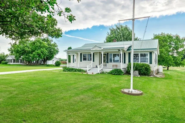 $475,000 | 2603 West Shore Road, Isle La Motte, VT 05463