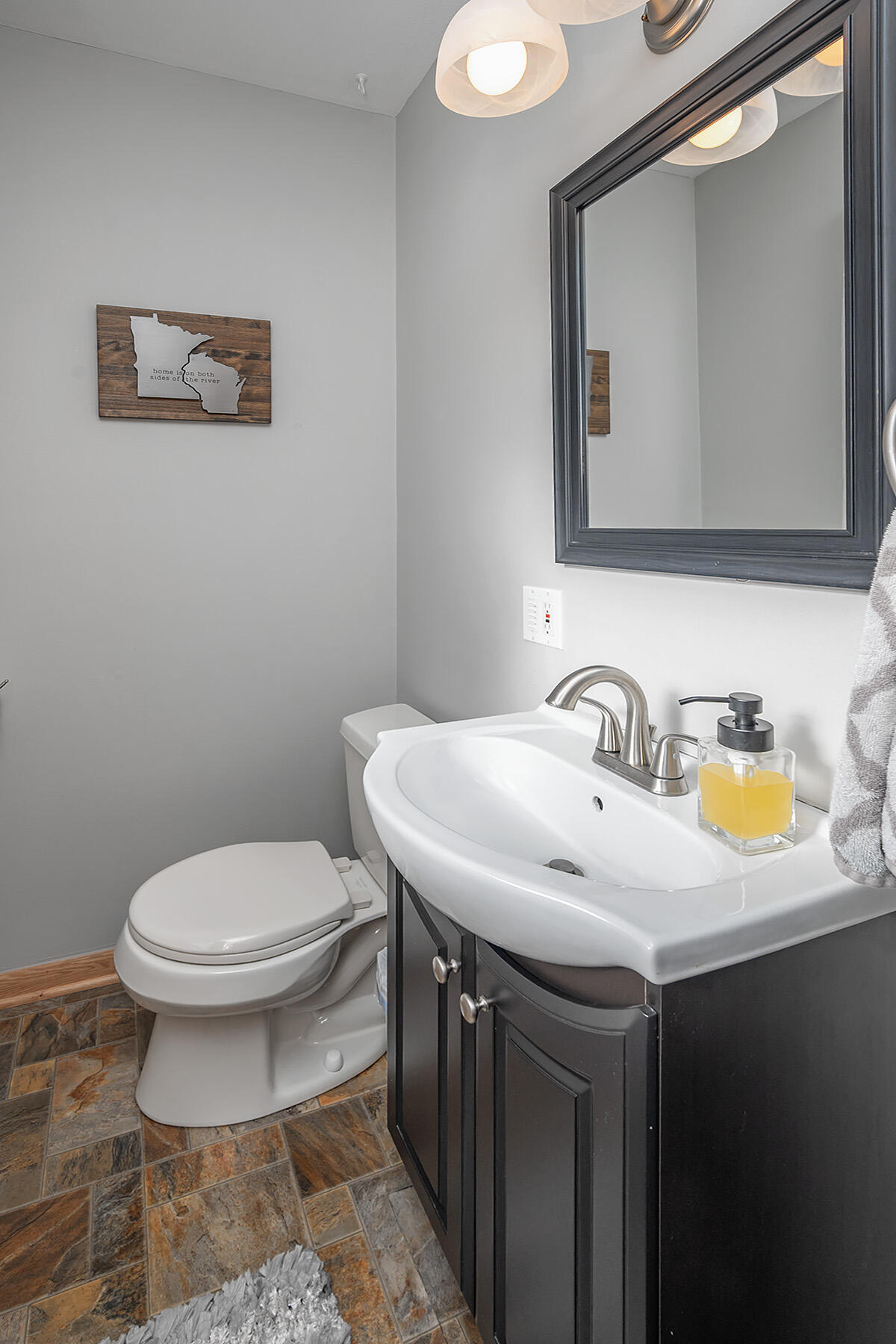 3447 South 93rd Street Milwaukee, WI 53227 - Photo 17 of 46 93rdSt_017