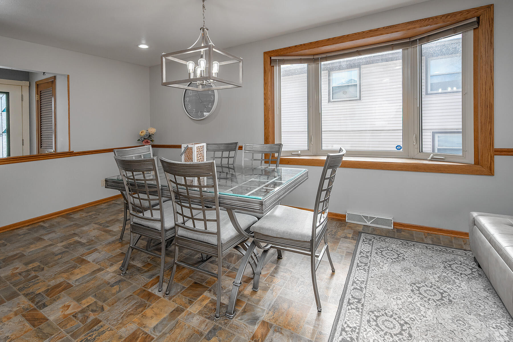 3447 South 93rd Street Milwaukee, WI 53227 - Photo 10 of 46 93rdSt_010