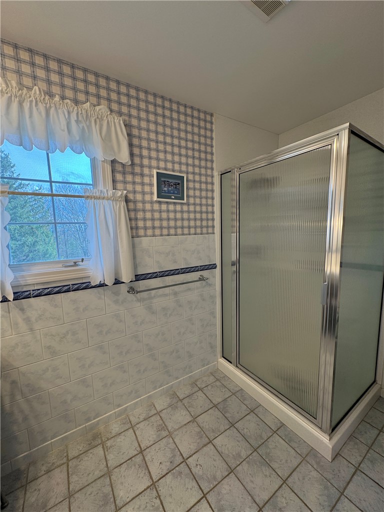 84 Oak Hill Road Horseheads, NY 14845 - Photo 24 of 48 Primary bath